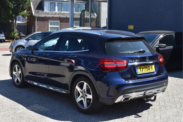 Mercedes-Benz GLA-KLASSE 180 Business Solution AMG | NL-Auto | Leyless | Camera | Afn.trekhaak | Carplay | Stoelverwarming | Full LED | Zeer netjes