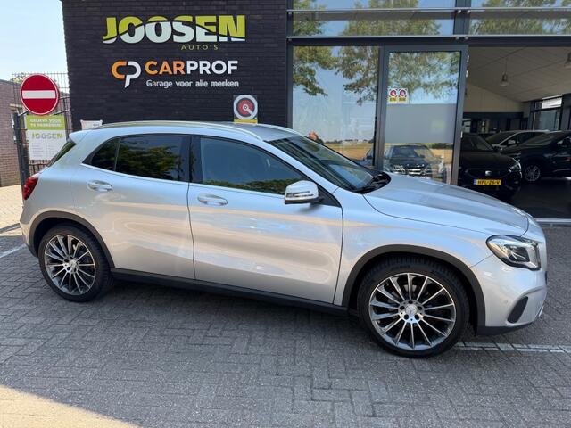 Mercedes-Benz GLA-KLASSE 180 BNSSOL AMGUPED