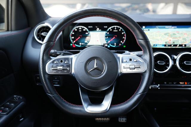Mercedes-Benz GLA-KLASSE 200 AMG Panoramadak Multibeam LED Trekhaak