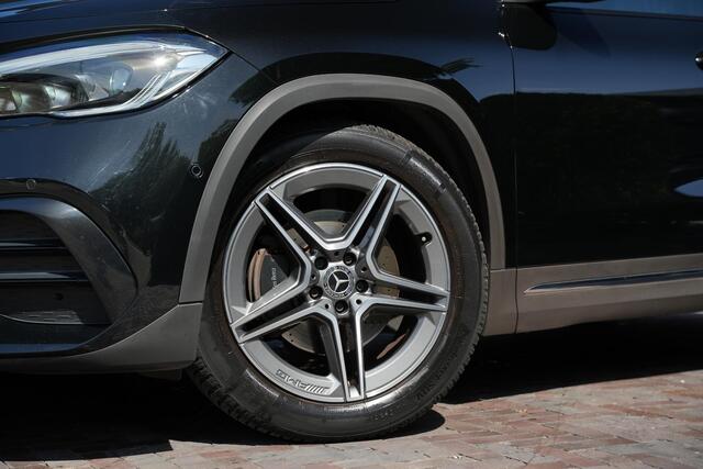 Mercedes-Benz GLA-KLASSE 200 AMG Panoramadak Multibeam LED Trekhaak