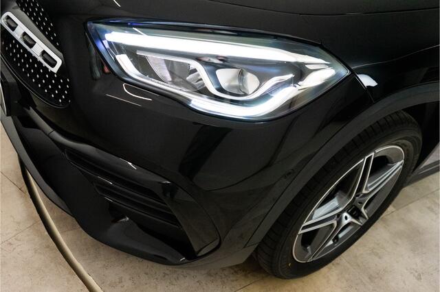 Mercedes-Benz GLA-KLASSE 250 e AMG 218PK | Pano | Keyless | Dodehoek | ACC | Carplay | 12 MND Garantie