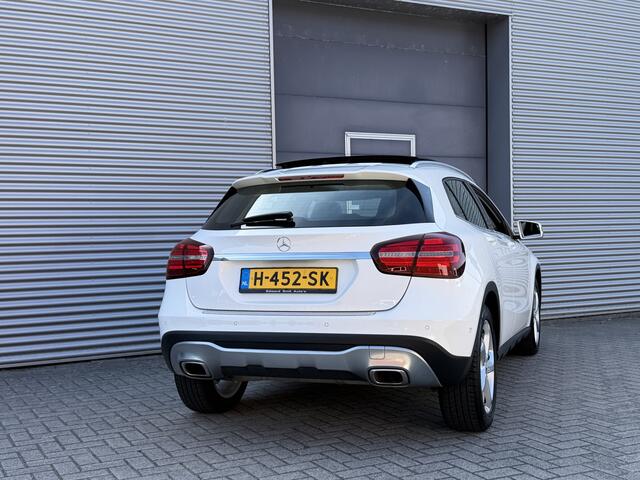 Mercedes-Benz GLA-KLASSE 220 4Matic Business I Aut. I Pano.dak I Navi I 50.000 km
