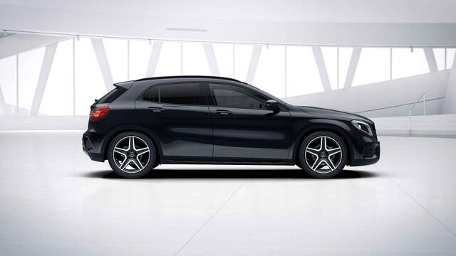 Mercedes-Benz GLA-KLASSE 180 Business Solution AMG | Panoramadak | Night | Apple Carplay | Keyless | Achteruitrijcamera | Stoelverwarming |