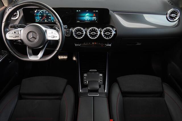 Mercedes-Benz GLA-KLASSE 200 AMG Night pakket Camera Trekhaak