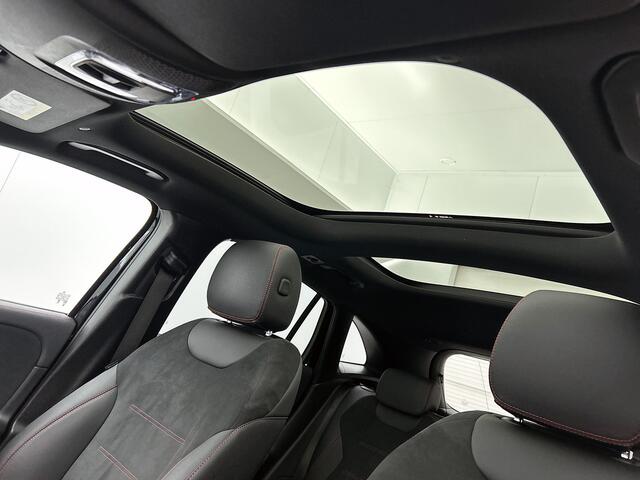 Mercedes-Benz GLA-KLASSE 200 AMG Line | Sfeerverlichting | Panoramadak | Cruise Control | Inclusief 24 maanden MB Certified garantie voor Europa.