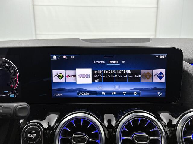 Mercedes-Benz GLA-KLASSE 200 AMG Line | Sfeerverlichting | Panoramadak | Cruise Control | Inclusief 24 maanden MB Certified garantie voor Europa.