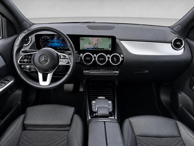 Mercedes-Benz GLA-KLASSE 250 e Luxury Line | Trekhaak | Cruise Control | Stoelverwarming