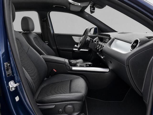 Mercedes-Benz GLA-KLASSE 250 e Luxury Line | Trekhaak | Cruise Control | Stoelverwarming