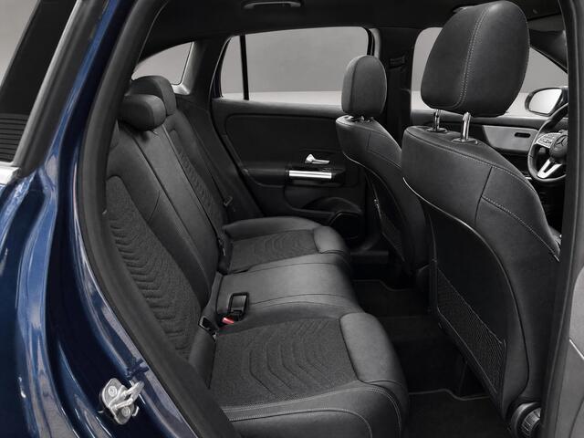 Mercedes-Benz GLA-KLASSE 250 e Luxury Line | Trekhaak | Cruise Control | Stoelverwarming