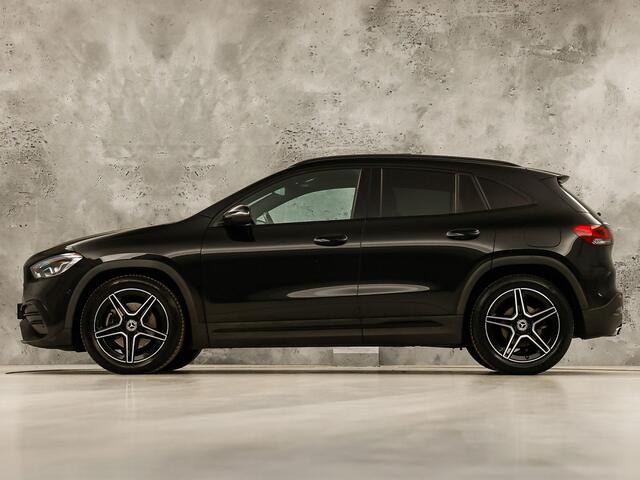 Mercedes-Benz GLA-KLASSE 200 AMG Sport 163Pk Automaat (PANORAMADAK, GROOT NAVI, SFEERVERLICHTING, CAMERA, SPORTSTOELEN, STOELVERWARMING, GETINT GLAS, NIEUWSTAAT)