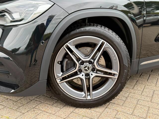 Mercedes-Benz GLA-KLASSE 200 AMG LINE AUTOMAAT NAVI PDC-CAMERA STOELVW.