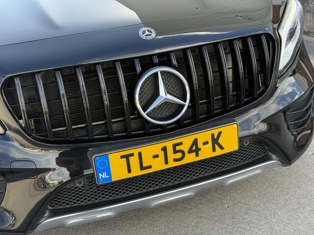 Mercedes-Benz GLA-KLASSE 180 Bus. Sol. AMG