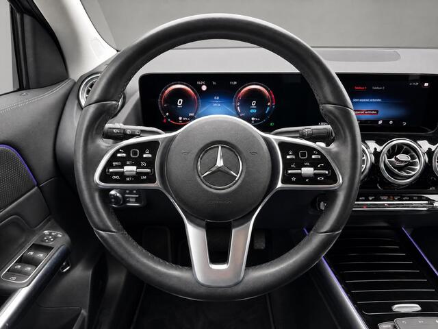 Mercedes-Benz GLA-KLASSE 250 e Style