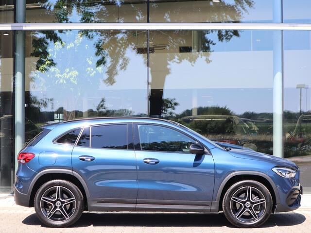 Mercedes-Benz GLA-KLASSE 250 e AMG Line l Keyless l Achteruitrij camera l Stoelverwarming