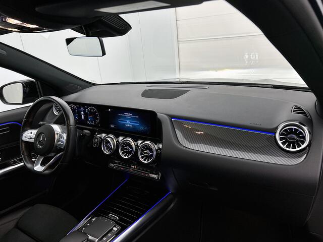 Mercedes-Benz GLA-KLASSE 180 AMG Line Panoramadak | Stoelverwarming | Sfeerverlichting | Keyless Go | incl. 24 maanden Mercedes-Benz Certified Garantie