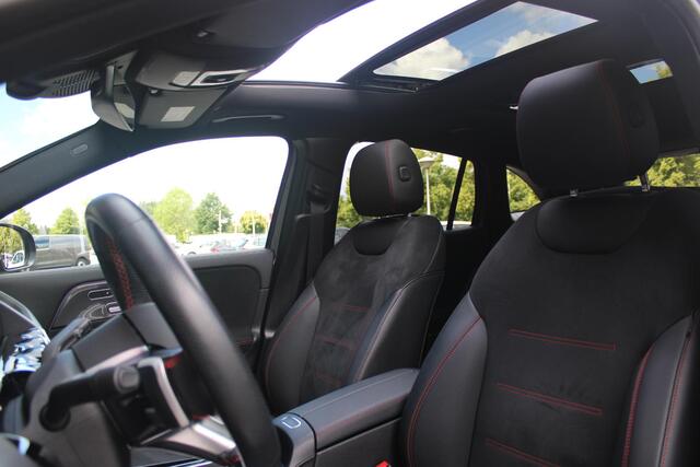 Mercedes-Benz GLA-KLASSE 250 e AMG Line | PANORAMISCH SCHUIF/KANTEL DAK | SFEER VERLICHTING | ELEKTRISCH BEDIENBARE VOORSTOELEN MET GEHEUGENFUNCTIE EN "ZITKINEMATICA" | DRAADLOZE APPLE CARPLAY/ANDROID AUTO | NIGHT PAKKET: DAKRELING ZWART, ZIJRUITEN EN ACHTERRUITEN ZWART, LICHTMETALEN VELGEN 19" ZWART | HEAD UP DISPLAY | REALITY-NAVIGATIE | 360° CAMERA | MULTI BEAM LED KOPLAMPEN | DODEHOEK DETECTIE | ADAPTIVE CRUISE CONTROL | KEYLESS GO | ELEKTRISCH BEDIENBARE ACHTERKLEP | DRAADLOZE TELEFOONLADER | PREMIUM AUDIO | STOEL VERWARMING |