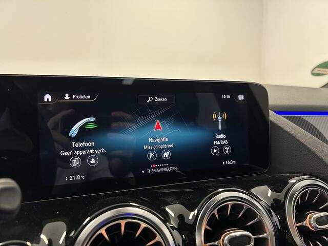 Mercedes-Benz GLA-KLASSE 200 AMG Line | Pano | Trekhaak | Memory | Mat grijs |