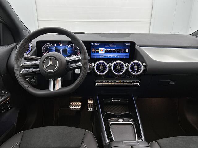 Mercedes-Benz GLA-KLASSE 250 e Business Solution AMG | AMG Line Plus pakket | Trekhaak | GUARD 360 ° Vehicle protection Plus | Head-up display | Panoramaschuifdak | 360° camera | Memorypakket |