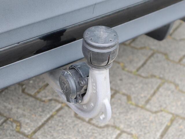 Mercedes-Benz GLA-KLASSE 200 Business Solution AMG l Trekhaak l Stoelverwarming l Memory