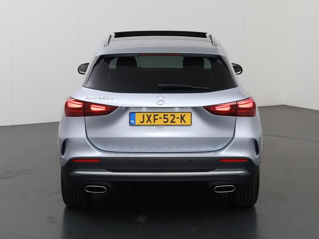Mercedes-Benz GLA-KLASSE 250 e Business Solution AMG | Trekhaak | Memory | Headup | Digital Light | Sfeerverlichting |