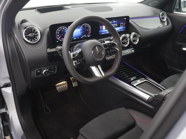 Mercedes-Benz GLA-KLASSE 250 e Business Solution AMG | Trekhaak | Memory | Headup | Digital Light | Sfeerverlichting |