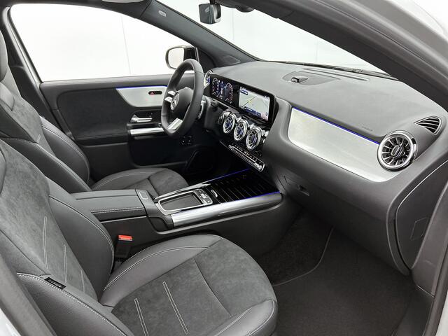 Mercedes-Benz GLA-KLASSE 250 e 140 Year Edition | Plus pakket | Noghtpakket | Trekhaak | Panoramaschuifdak | 20" tien-dubbelspaaks AMG velgen | Warmtewerend, donkergetint glas |