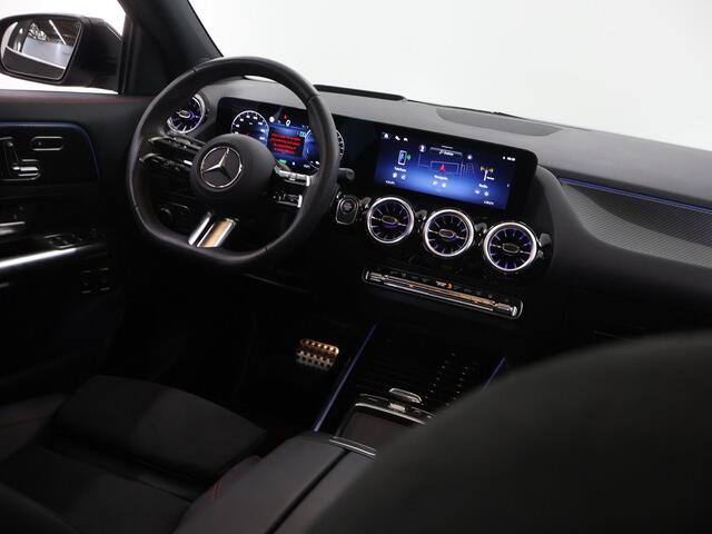 Mercedes-Benz GLA-KLASSE 250 e Business Solution AMG | Panoramadak | 360 graden camera | Memory | Keyless | Head-up display | Sfeerverlichting |