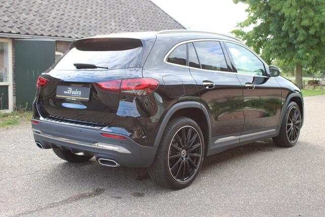 Mercedes-Benz GLA-KLASSE 250 e AMG Line PHEV SOh 98.3% PANO SFEER NAVI LED 58000KM!!!