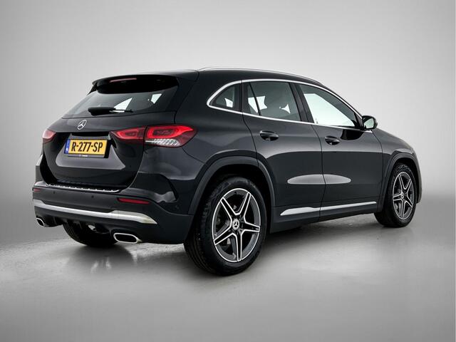 Mercedes-Benz GLA-KLASSE 200 AMG line | Trekhaak | Alarm scm 3 | Dodehoek assistent | Stoelverwarming | Achteruitrijcamera | Spiegel pakket Inclusief 24 maanden Mercedes-Benz Certified garantie voor Europa.