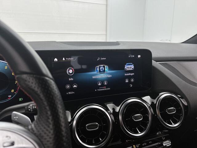 Mercedes-Benz GLA-KLASSE 200 AMG line | Trekhaak | Alarm scm 3 | Dodehoek assistent | Stoelverwarming | Achteruitrijcamera | Spiegel pakket Inclusief 24 maanden Mercedes-Benz Certified garantie voor Europa.