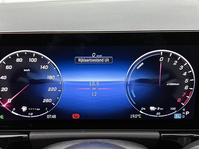 Mercedes-Benz GLA-KLASSE 250 e 140 Year Edition | Plus pakket | Nightpakket | Parkeerpakket | Panoramaschuifdak | 20" tien-dubbelspaaks AMG velgen | Warmtewerend, donkergetint glas |