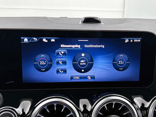 Mercedes-Benz GLA-KLASSE 250 e 140 Year Edition | Plus pakket | Nightpakket | Parkeerpakket | Panoramaschuifdak | 20" tien-dubbelspaaks AMG velgen | Warmtewerend, donkergetint glas |