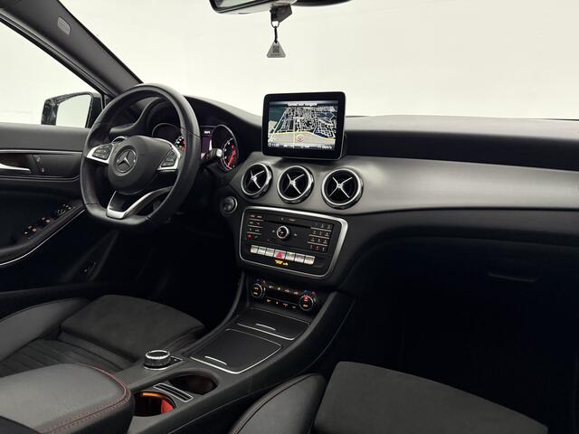 Mercedes-Benz GLA-KLASSE 180 | Pano | Camera | LED | Clima | Cruise | Keyless | Navi | Parkeersens.