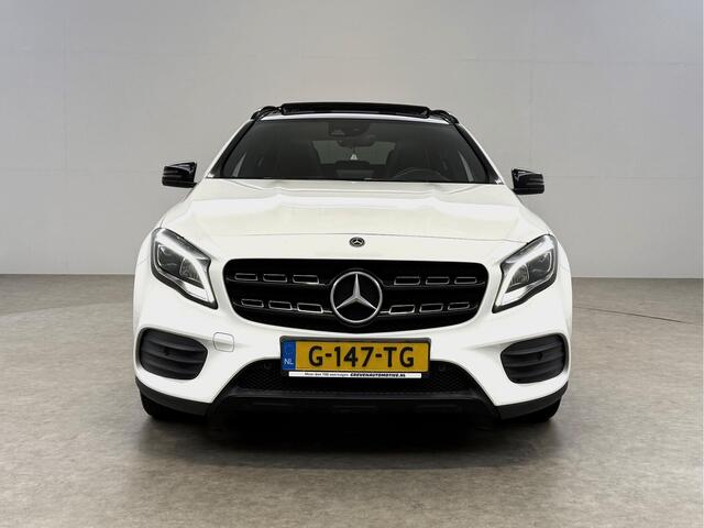Mercedes-Benz GLA-KLASSE 180 | Pano | Camera | LED | Clima | Cruise | Keyless | Navi | Parkeersens.