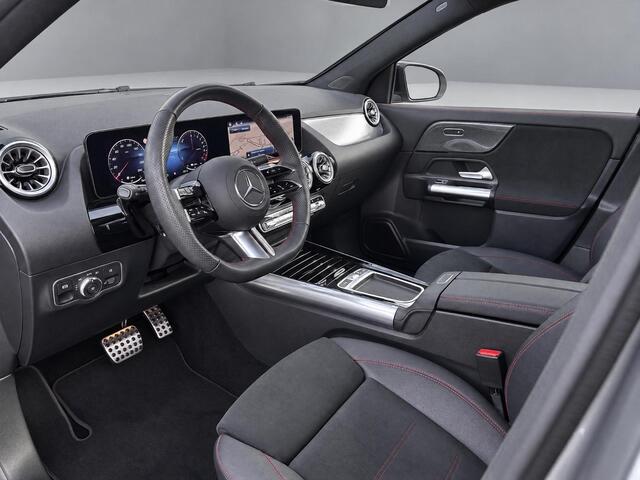 Mercedes-Benz GLA-KLASSE 250 e AMG Line | Trekhaak | Panoramadak |