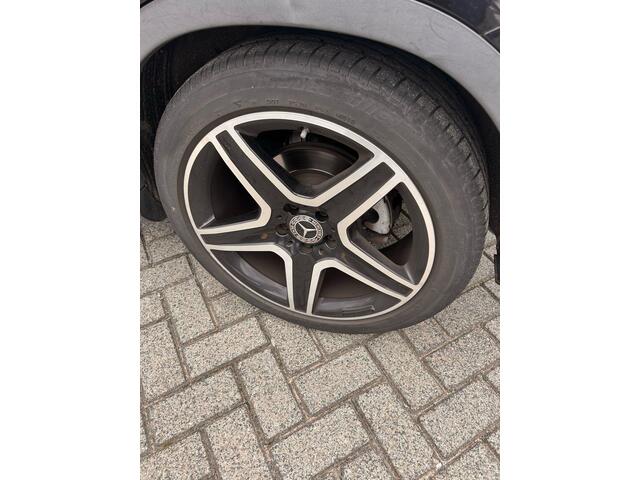 Mercedes-Benz GLA-KLASSE 180 Business Solution AMG