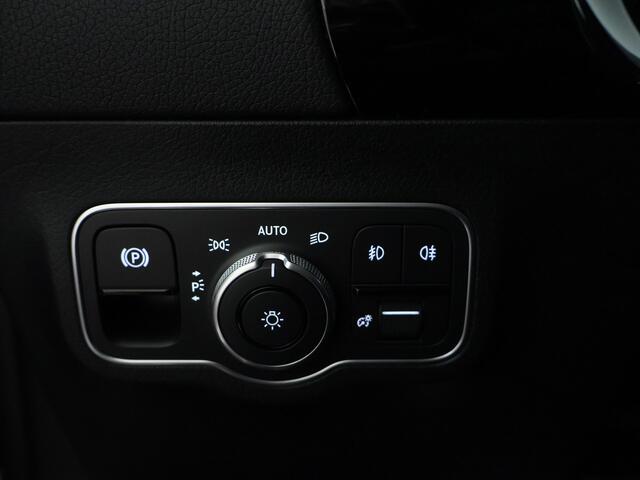 Mercedes-Benz GLA-KLASSE 250 e Plug-In Hybride | Panoramadak | 360°-camera | Sfeerverlichting | Dode Hoek Ass | Stuur en Stoelverwarmng | Inclusief 24 maanden Mercedes-Benz Certified garantie voor Europa. garage-sale