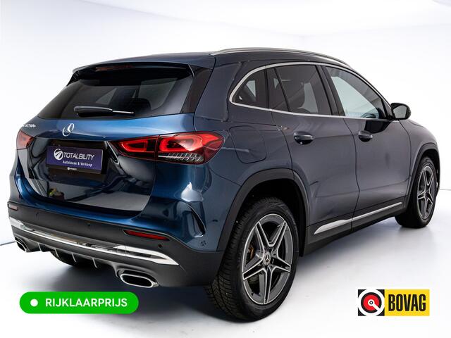 Mercedes-Benz GLA-KLASSE 250 e Business Solution AMG Limited | Panoramadak | Stoelverwarming | Sfeerverlichting | Camera | Navigatie | Focal Audio, Led High Performance, Side Assist, Carplay/Android, Privacy Glas, Zwarte Hemel
