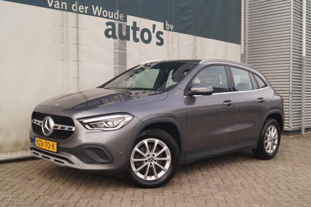 Mercedes-Benz GLA-KLASSE 180d Automaat Business Solution -ECC-NAVI-TREKHAAK-