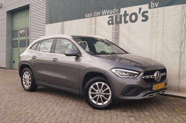 Mercedes-Benz GLA-KLASSE 180d Automaat Business Solution -ECC-NAVI-TREKHAAK-