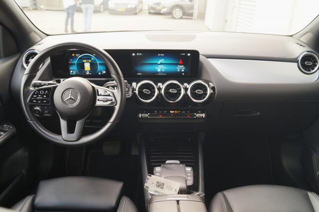 Mercedes-Benz GLA-KLASSE 180d Automaat Business Solution -ECC-NAVI-TREKHAAK-