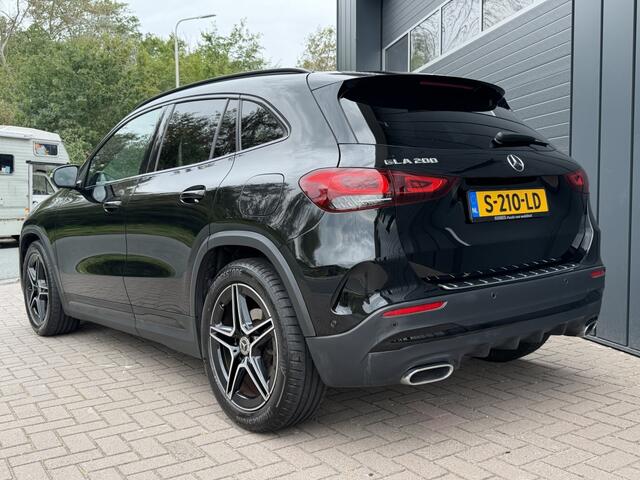 Mercedes-Benz GLA-KLASSE 200 AMG Line Pano*Camera Nieuwstaat ?