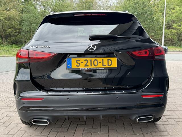 Mercedes-Benz GLA-KLASSE 200 AMG Line Pano*Camera Nieuwstaat ?