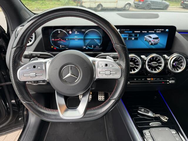 Mercedes-Benz GLA-KLASSE 200 AMG Line Pano*Camera Nieuwstaat ?