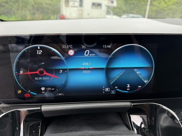 Mercedes-Benz GLA-KLASSE 200 AMG Line Pano*Camera Nieuwstaat ?