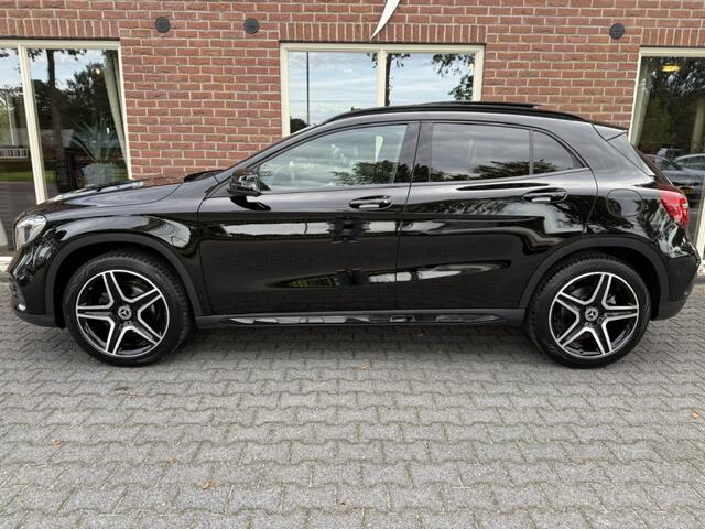 Mercedes-Benz GLA-KLASSE 200 Premium Plus AMG-Pakket 157PK Automaat SCHUIF.KANTELDAK / PANODAK / SPORTSTOELEN / FULL.LED / NAVI / PDC