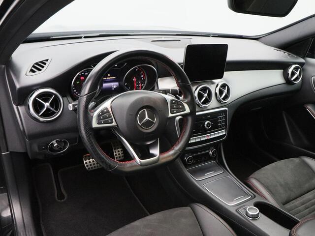 Mercedes-Benz GLA-KLASSE 250 4Matic 211 Pk Premium Plus | AMG Pakket | Stoelverwarming | Panoramadak | Camera | Climatronic | CarPlay | 19 Inch | 93.439 Km !!