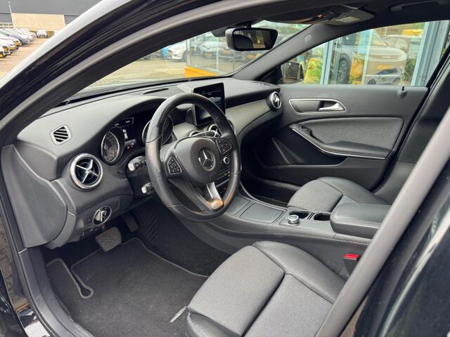 Mercedes-Benz GLA-KLASSE 180 Lease Edition - trekhaak - all season