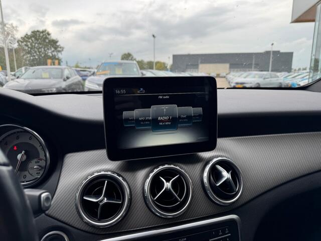 Mercedes-Benz GLA-KLASSE 180 Lease Edition - trekhaak - all season