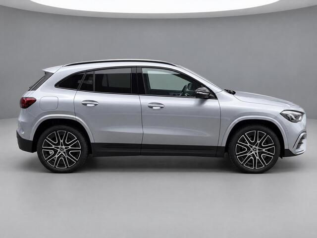 Mercedes-Benz GLA-KLASSE 250 e 140 Years Edition